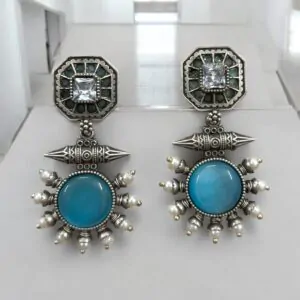 PRISHA DANGLER EARRINGS