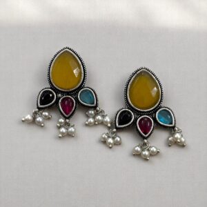 RIA BRASS EARRINGS