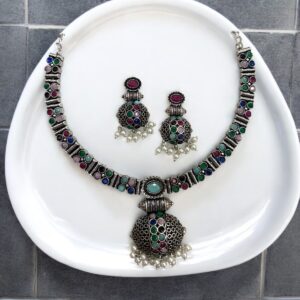 BAHARA CHOKER SET-MULTICOLOUR