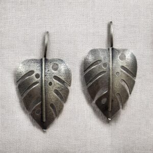 LEAF OXIDISED HOOK EARRINGS